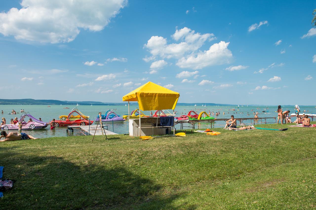 Familia Hotel Balatonboglár Exterior foto